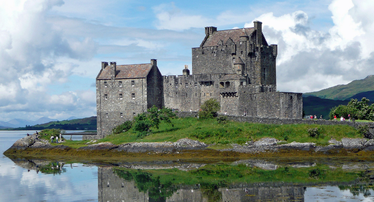Eilean Donan Castle: Places to Visit in the Scottish Highlands
